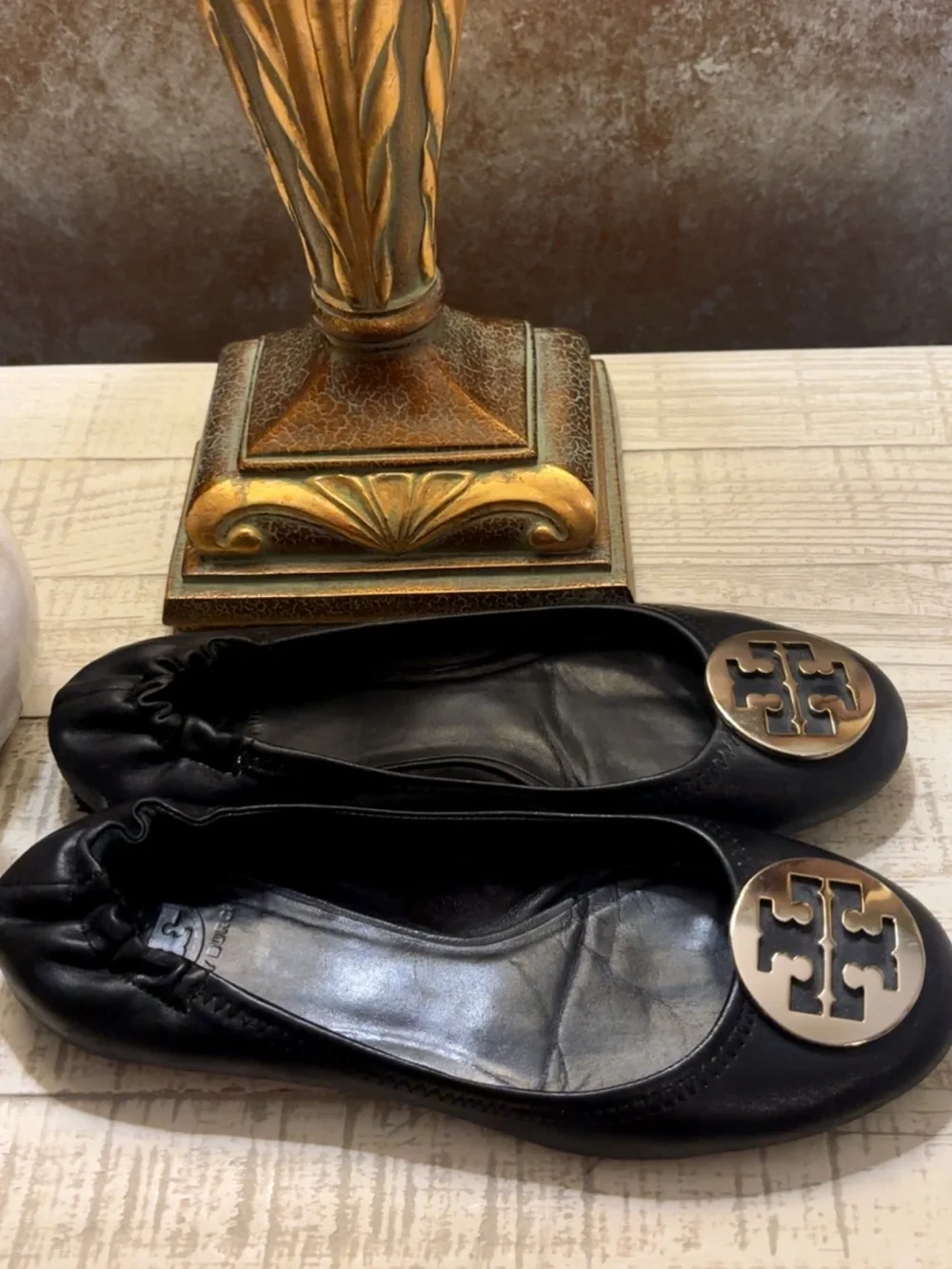 Tory Burch Black Leather Logo Medallion Ballet Flats ~ Size 10